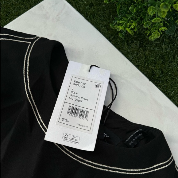 THEORY Embroidered Shift Dress in Admiral black and white Crepe women size 2 new - Picture 7 of 8